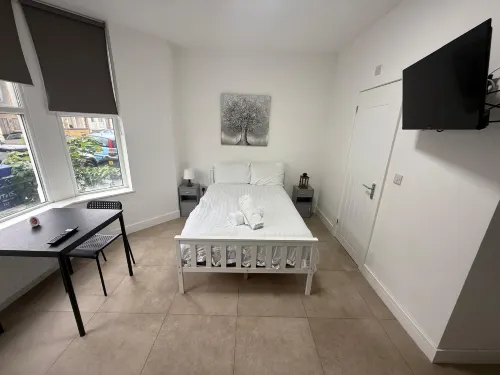 Cozy Studio Flat - With Garden and Modern Amenities - 2 stjerner