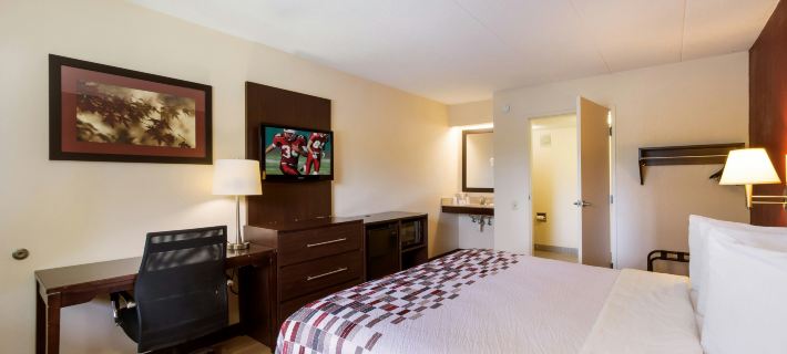 Red Roof Inn Grand Rapids Airport Hotels in Kent County