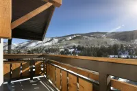Highline Vail - a DoubleTree by Hilton - Mountain view