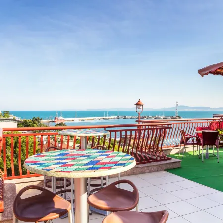 Saint George Hotel & Medical Spa