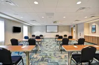 Home2 Suites by Hilton Portland Airport ME - Airport Shuttle