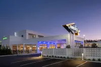 The Wayback, Pigeon Forge, A Tribute Portfolio Hotel - parking