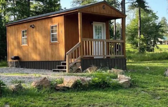 Studio Cabin – Pet-Friendly Retreat Near Lake Greeson & Kirby Landing Marina