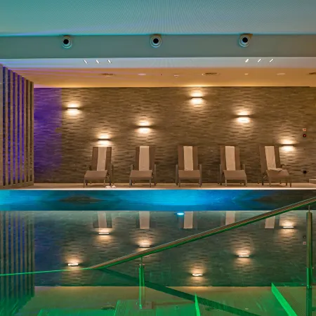 Peaks Place Apartment-Hotel & Spa