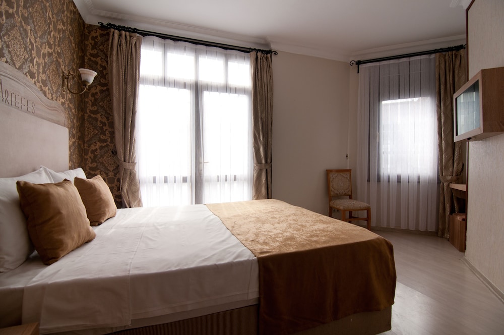 Artefes Hotel Old City & Spa