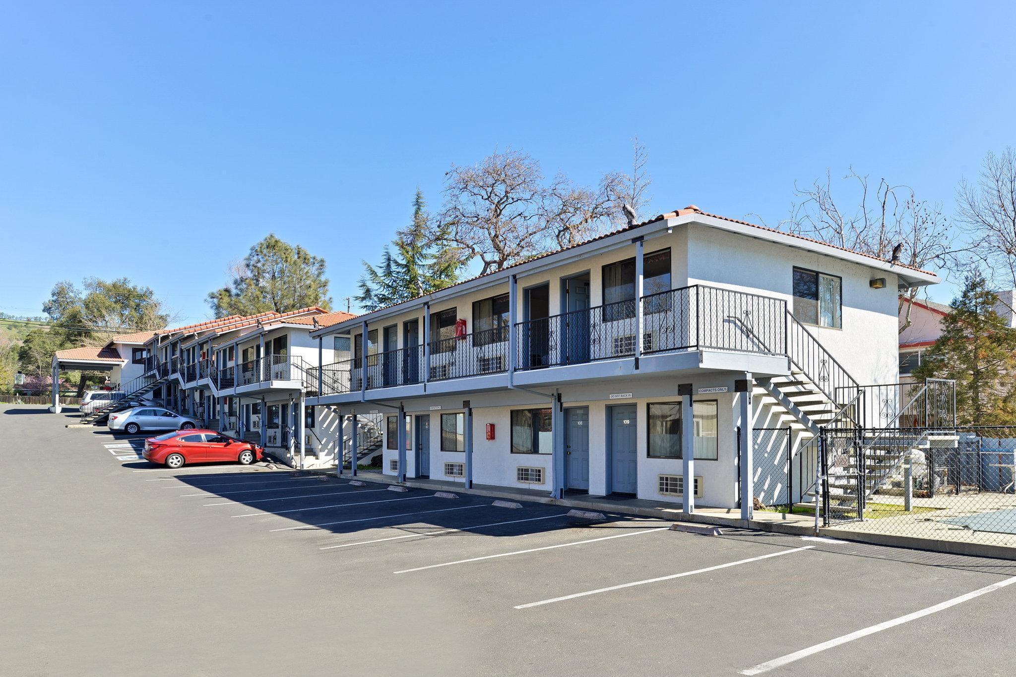 Americas Best Value Inn and Suites Clearlake