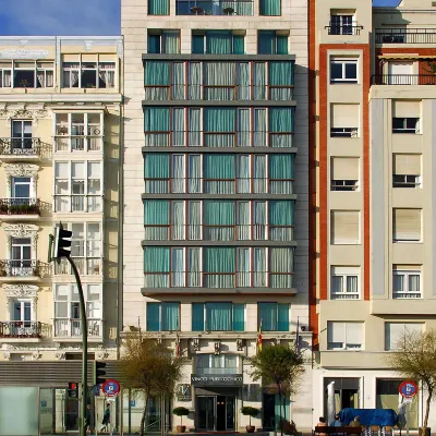 Vincci Puertochico Hotels near Bahía de Santander
