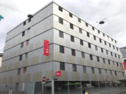 ไอบิส เจนีวา ซองเทรอลัก โรงแรมในเจนีวา