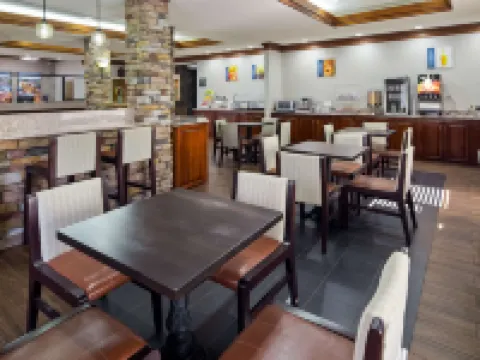 Best Western Inn  Suites Hotels in Byron