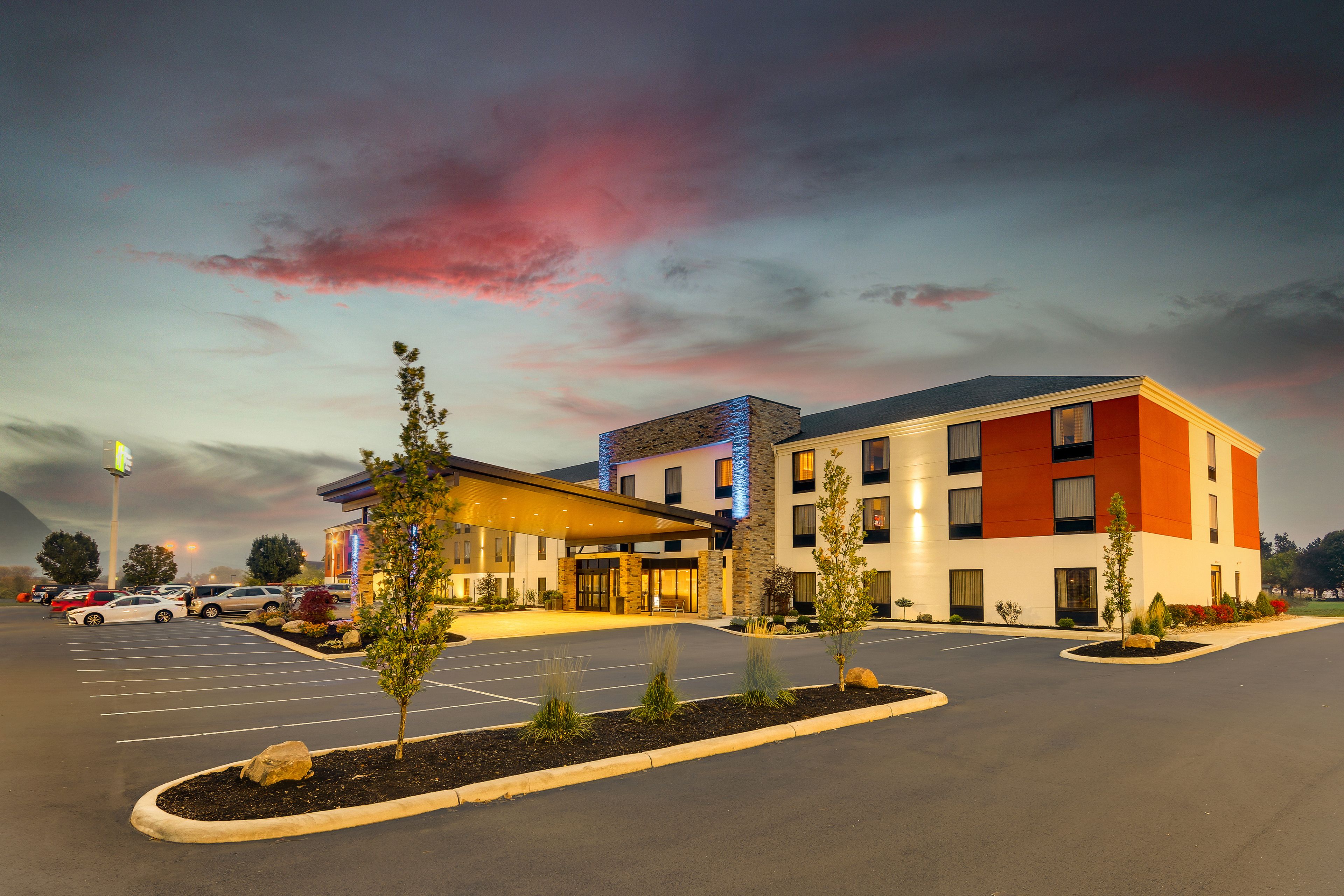 Holiday Inn Express & Suites Troy, an Ihg Hotel