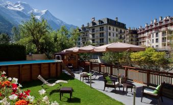 Les Gourmets - Chalet Hotel