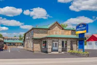 Howard Johnson by Wyndham Gananoque Hotels in Gananoque