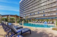 Hilton Waco - Swimmingpools