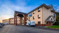 Best Western Airport Inn Hotels in Warwick