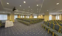 Novum Garden Side Hotel - 5-Star