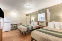 HomeTowne Studios Orlando-Cassleberry Hotels near Wilshire Plaza