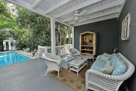 Ambrosia Key West Отели рядом с достопримечательностью «Ки-Уэст Баттерфлай энд Нейчер Консерватори»