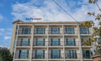 Stone and Wind Resort