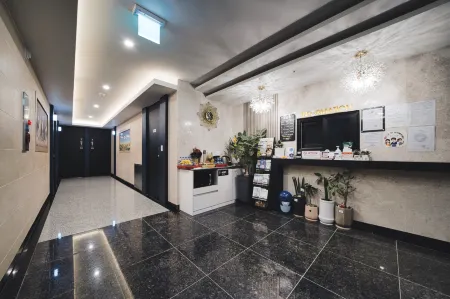 Sacheon (Samcheonpo) Hotel Tomato Отели рядом с достопримечательностью «Hallyeohaesang National Park of Sacheonsi»