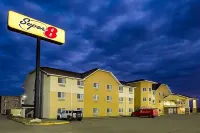 Super 8 by Wyndham Altoona فنادق في Altoona