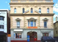 Roamer St Kilda - formerly Selina St Kilda Hotel di Saint Kilda West