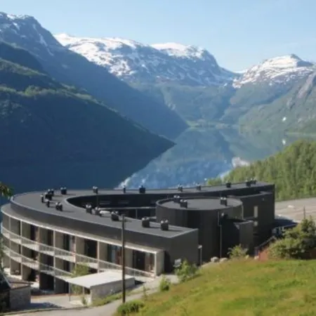 Hordatun Hotel Отели в г. Одда
