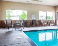 Quality Inn & Suites Ankeny-Des Moines - Pools