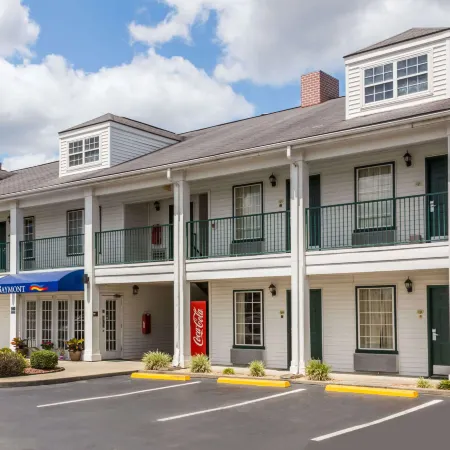 Baymont by Wyndham Waycross