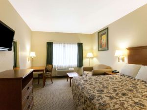 Days Inn by Wyndham San Antonio at Palo Alto