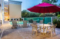 Comfort Suites at Isle of Palms Connector - Rooftop Pools