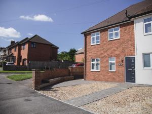 New 2Bd Pontact Flat in the Heart of Didcot