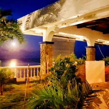 Shanedel's Inn & café