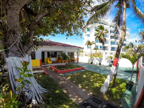 Villa Sarie Bay - parking