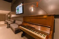 Dall Onder Ski Garibaldi Hotel - 3-Star