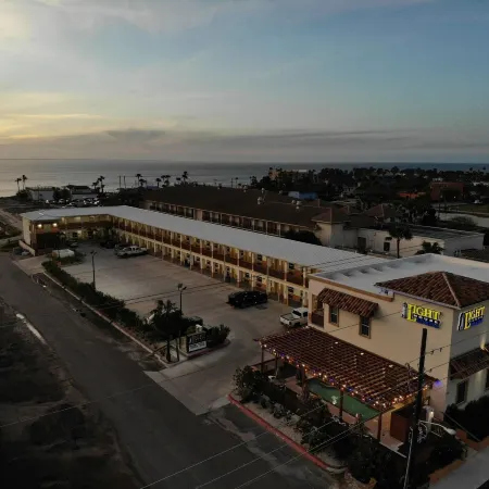 Lighthouse Inn