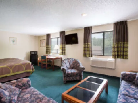 Super 8 by Wyndham Salem VA セーレムのホテル