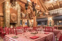 Les Loges Blanches Hotels in Megève