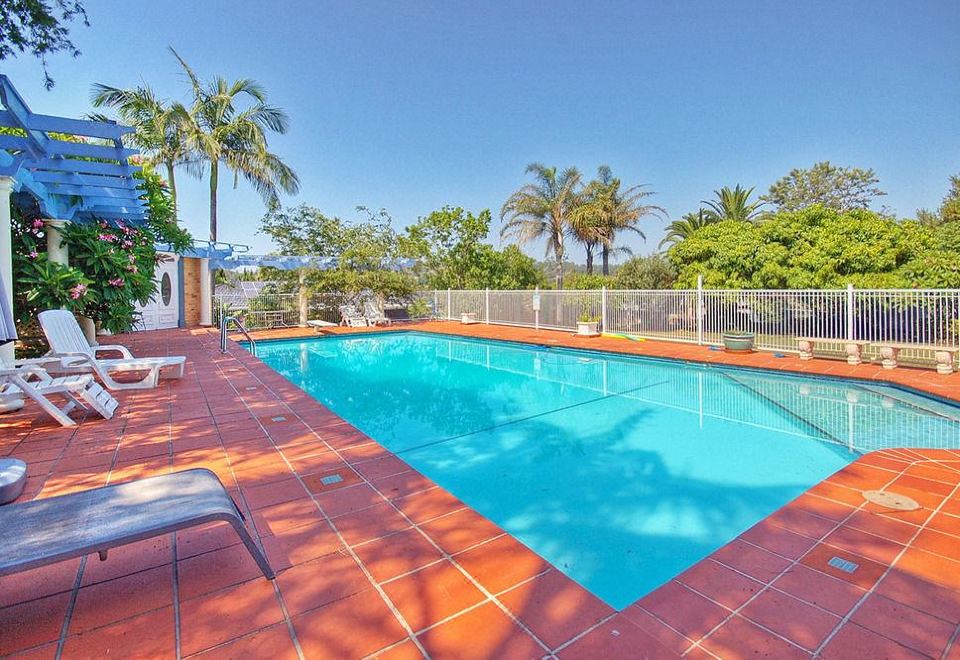 Melville House - Housity