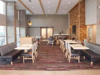 La Quinta Inn & Suites by Wyndham Perry Hotels in Perry