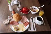 Hotel Hamburg Stadtzentrum - Bữa sáng