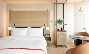 Ruby Emma Hotel Amsterdam