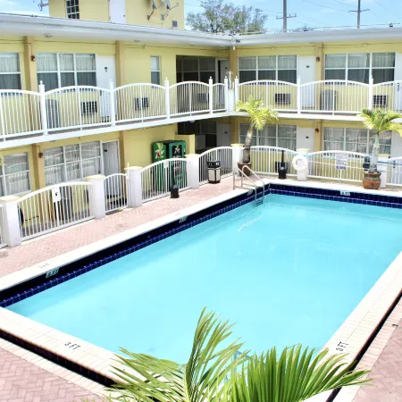 Beach Place Hotel