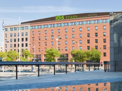 ibis Styles Evry Courcouronnes - Hotel and Events Các khách sạn ở Lisses