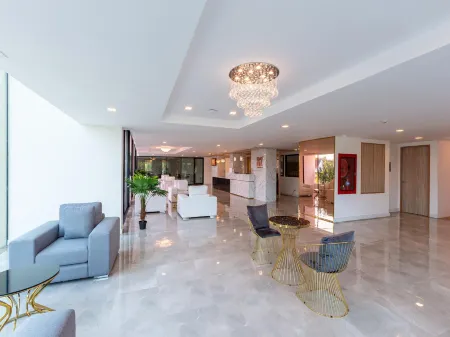 B2 Rayong Boutique and Budget Hotel Отели рядом с достопримечательностью «Wat Map Ta Phut»