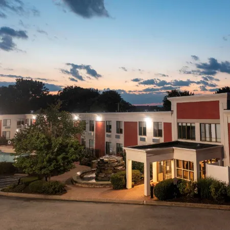 Spark by Hilton Hummelstown Hershey