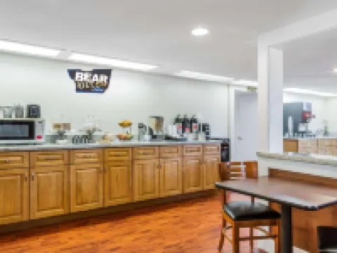 トラベロッジ バイ ウィンダム フェアフィールド / ナパ バレー フェアフィールドのホテル