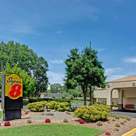 Super 8 by Wyndham Williamsburg/Historic Area