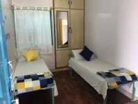 The Little Blue Window Hostel - Hostels