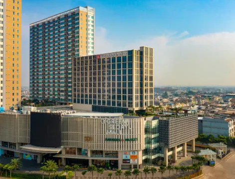 Hilton Garden Inn Jakarta Taman Palem Отели в г. Западная Джакарта