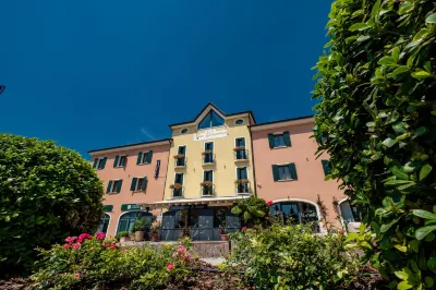 Wine Hotel San Giacomo Activity & Wellness Các khách sạn gần Piazza Garibaldi